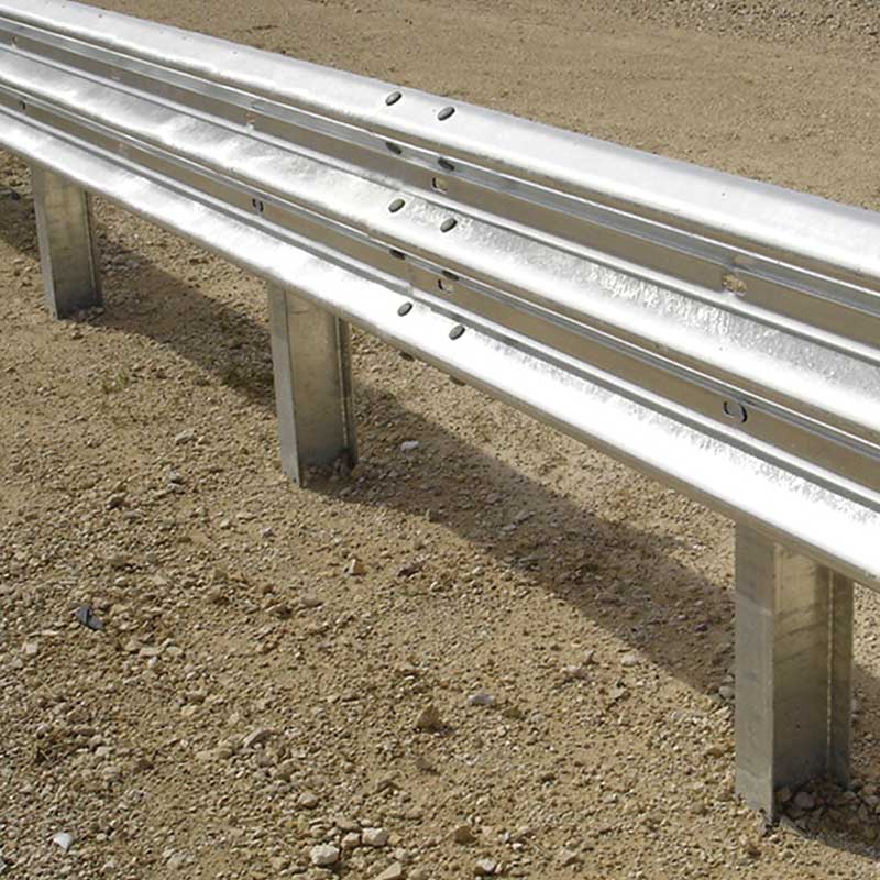 thrie-beam-guardrail-galvanized-steel-guardrail-supplier-roadsky