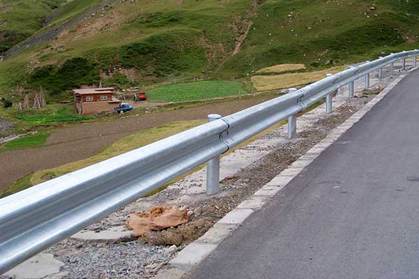 Benefits of Highway Guardrail
