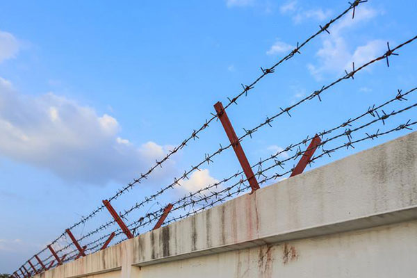 Common Applications of Barbed Wire